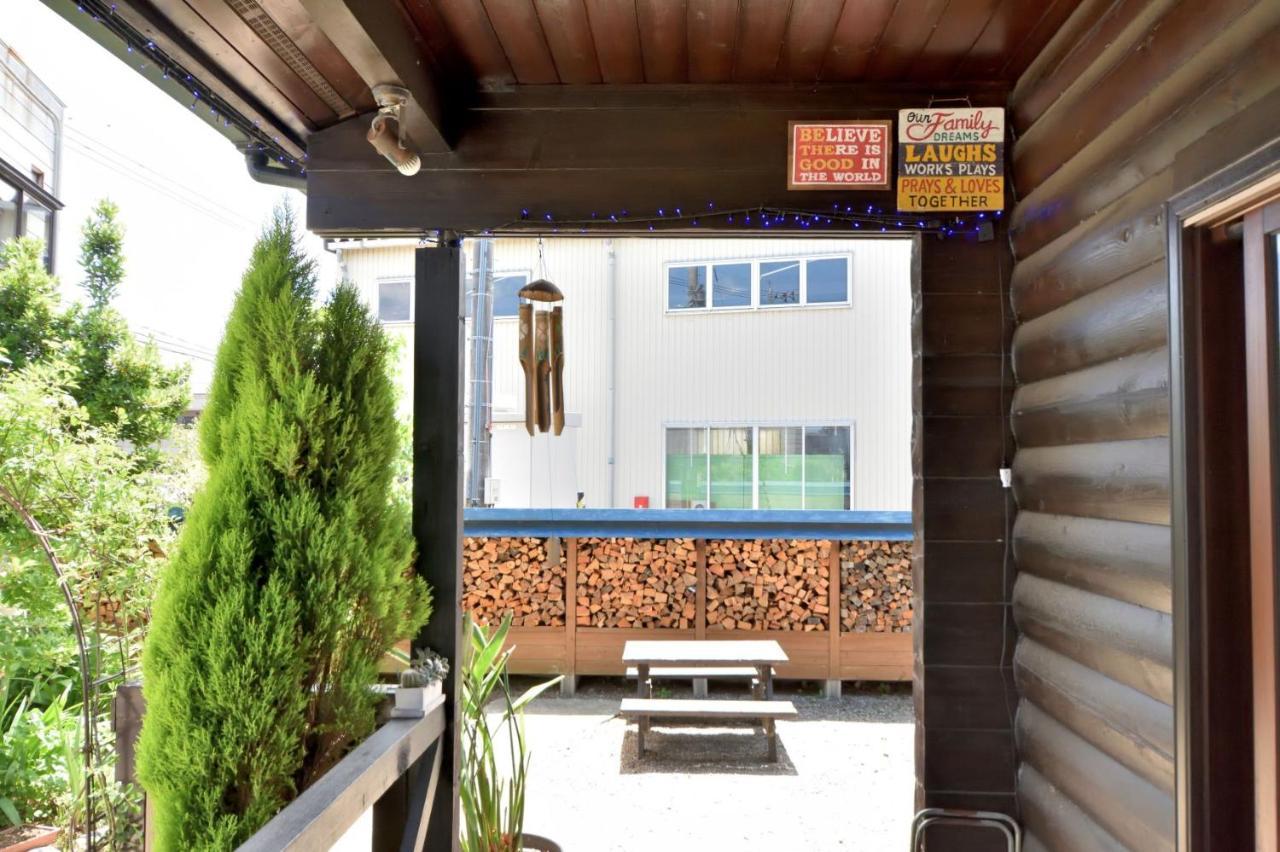 Carrefour Guesthouse カルフール ゲストハウス Toyama Exterior foto